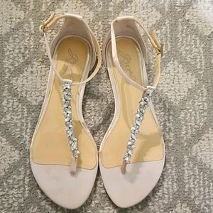 Jewel Badgley Mischka blush rhinestone sandal sz 7